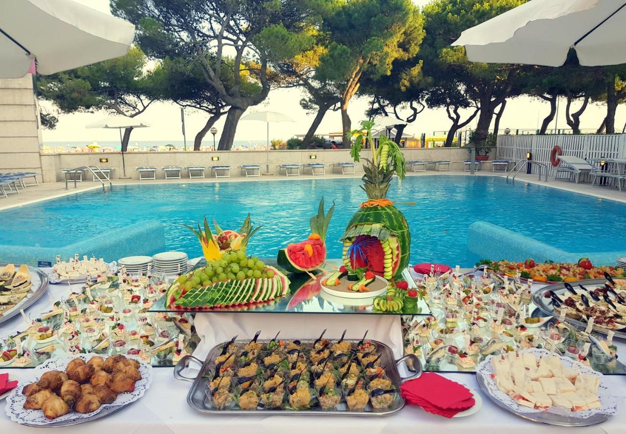 Hotel Bristol لينانو سابيادورو المظهر الخارجي الصورة